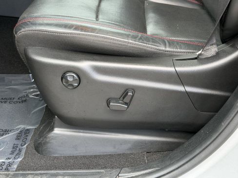 Used 2024 Dodge Durango GT AWD/4WD image 14