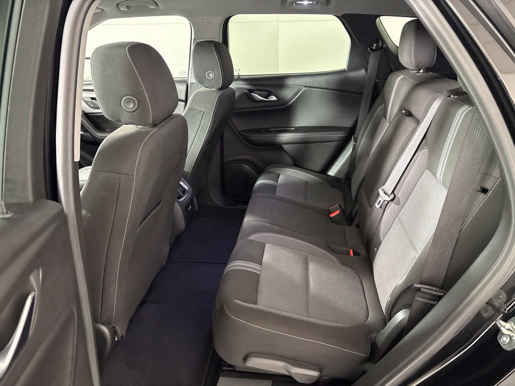Used 2025 Chevrolet Blazer LT FWD image 22
