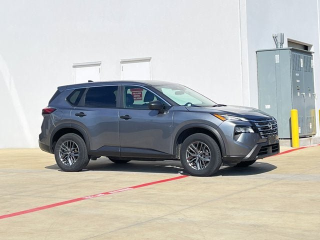 Used 2024 Nissan Rogue S FWD image 6
