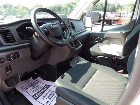 Used 2025 Ford Transit 250 Low Roof w/ Exterior Upgrade Package RWD image 16