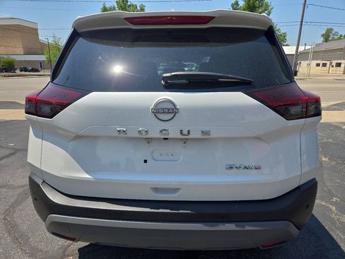 Used 2023 Nissan Rogue SV AWD/4WD image 7