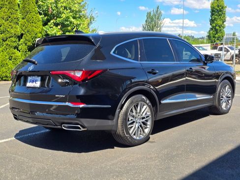Used 2024 Acura MDX SH-AWD w/ Advance Package image 5