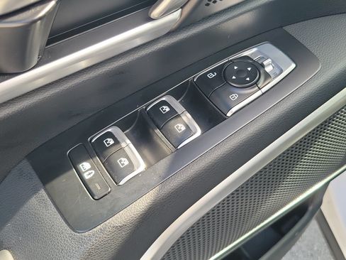 Used 2024 Kia Telluride S FWD image 27