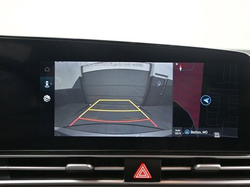 Used 2023 Hyundai Elantra SEL w/ Convenience Package FWD image 19