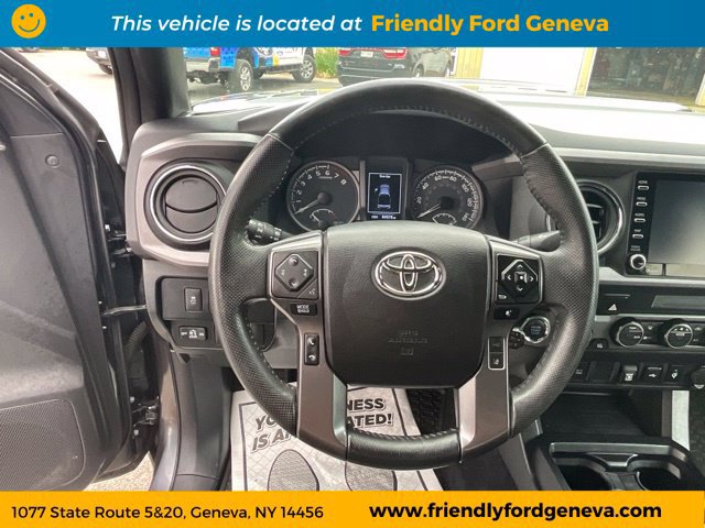Used 2022 Toyota Tacoma TRD Sport AWD/4WD image 35