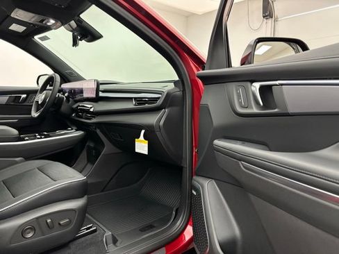 New 2026 Buick Enclave Sport Touring w/ Power Package FWD image 34
