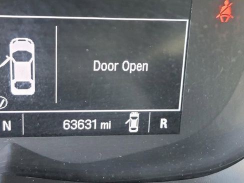 Used 2019 Chevrolet Trax LT w/ LT Convenience Package image 30