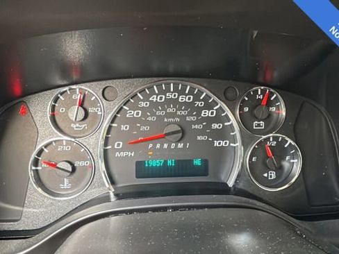 Used 2024 Chevrolet Express 3500 LT w/ LT Preferred Equipment Group image 12