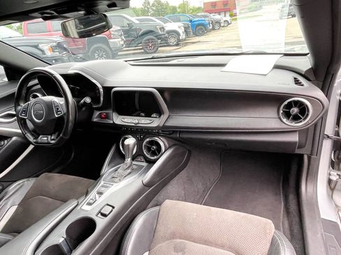 Used 2018 Chevrolet Camaro SS w/ LPO, Ground Effects Package image 9