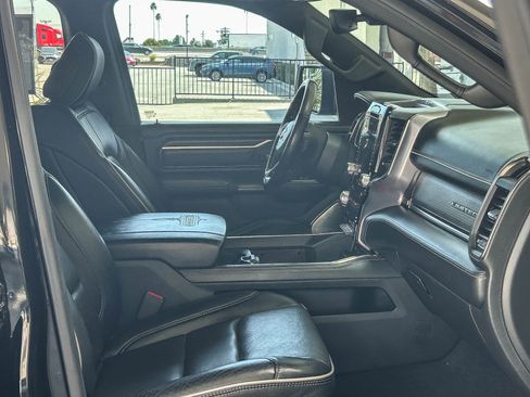 Used 2019 RAM 1500 Limited AWD/4WD image 16
