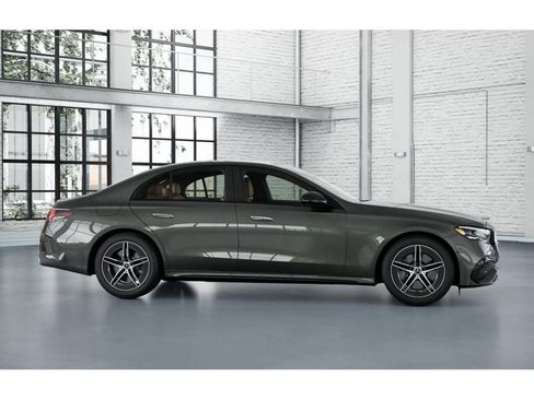 New 2026 Mercedes-Benz E 450 4MATIC Sedan image 15