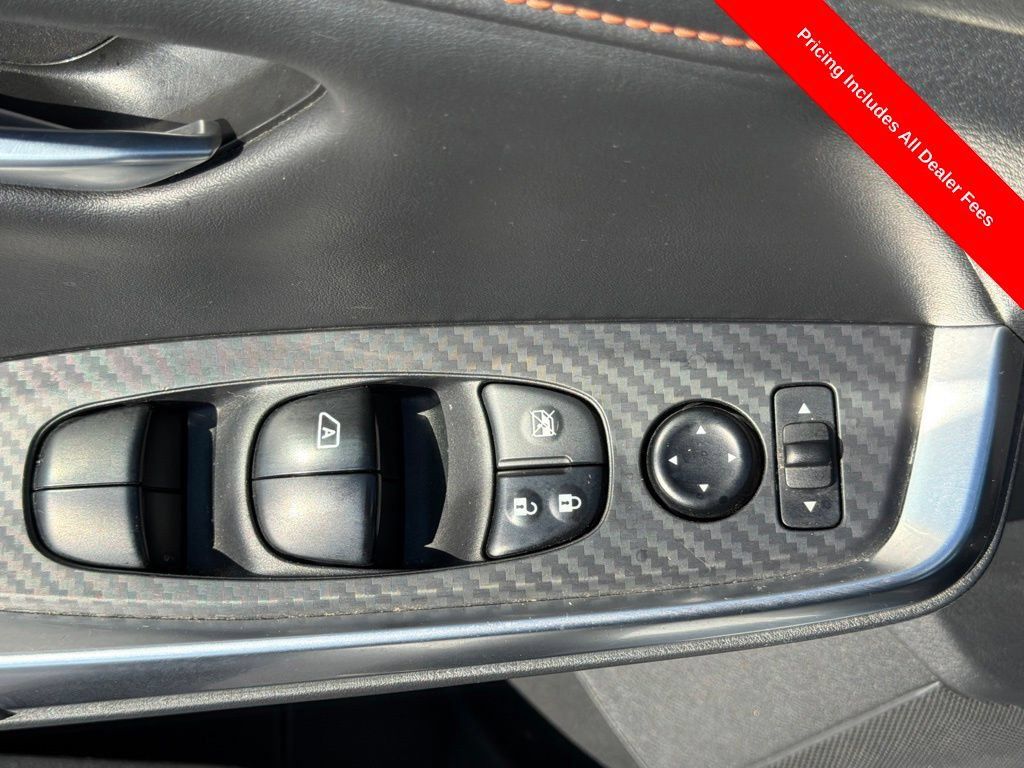 Used 2020 Nissan Sentra SR FWD image 16