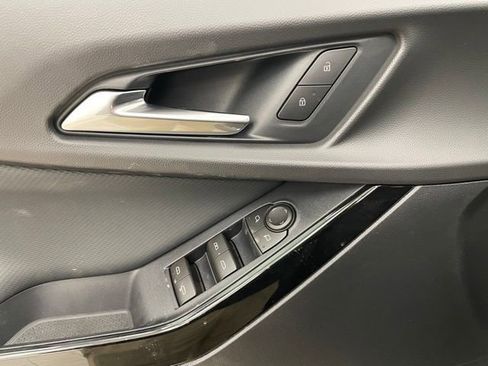 New 2026 Chevrolet Equinox LT w/ Safety and Technology Package AWD/4WD image 7