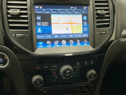 Used 2013 Chrysler 300 S image 17