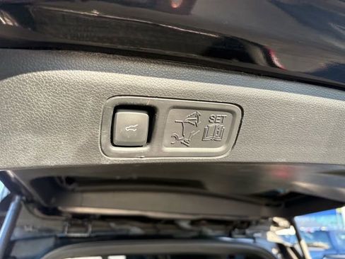 Used 2020 Lincoln Navigator Reserve w/ Equipment Group 208A Reserve image 22