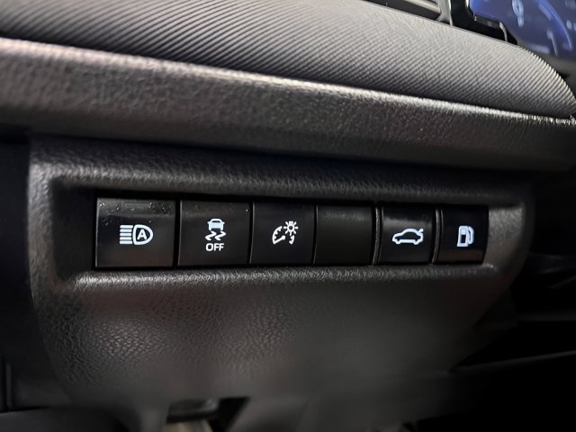 Used 2025 Toyota Camry LE FWD image 19