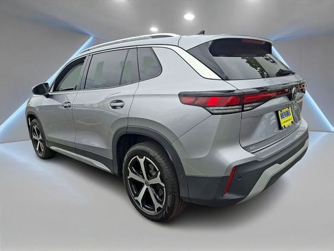 Used 2026 Volkswagen Tiguan SE w/ Panoramic Sunroof Package AWD/4WD image 4