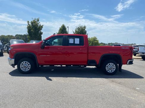 Used 2022 Chevrolet Silverado 2500 LT w/ Convenience Package AWD/4WD image 12