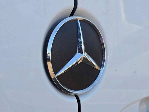 Used 2025 Mercedes-Benz Sprinter 2500 image 18