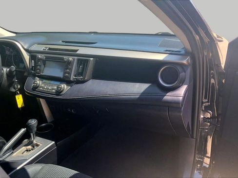 Used 2013 Toyota RAV4 XLE FWD image 18