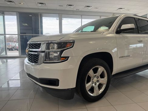 Used 2020 Chevrolet Suburban LT image 7