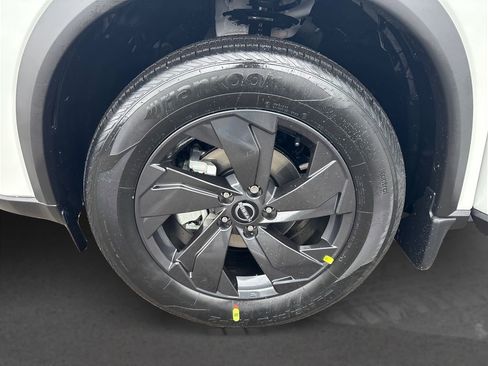 New 2026 Nissan Rogue SV AWD/4WD image 11