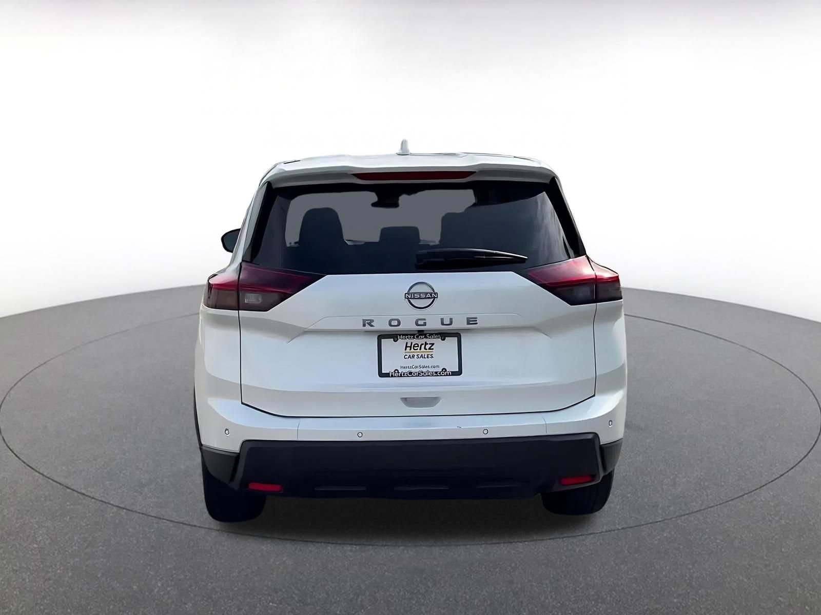 Used 2026 Nissan Rogue SV FWD image 12