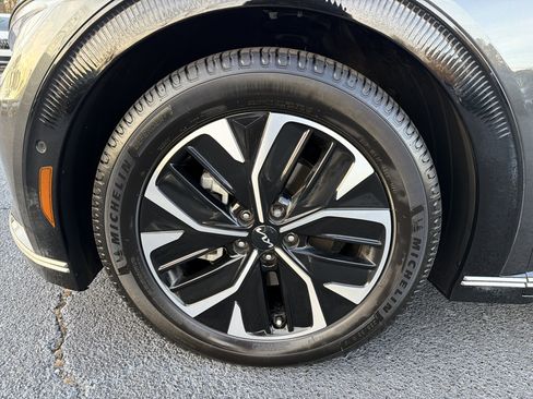 Used 2022 Kia EV6 Wind w/ Wind Technology Package image 11