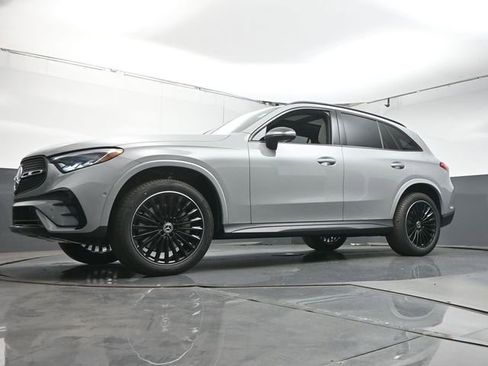 Used 2026 Mercedes-Benz GLC 300 image 37