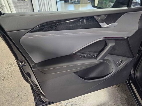 New 2026 Volkswagen Tiguan SE image 22