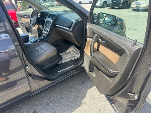 Used 2014 GMC Acadia SLT AWD/4WD image 31