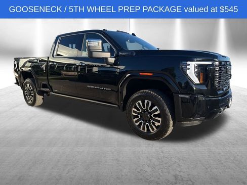 Used 2025 GMC Sierra 3500 Denali Ultimate AWD/4WD image 9