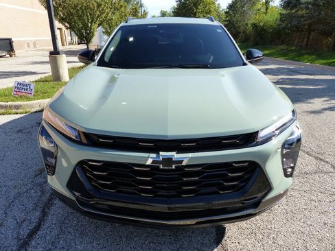 Used 2026 Chevrolet Trax ACTIV w/ Sunroof Package FWD image 14
