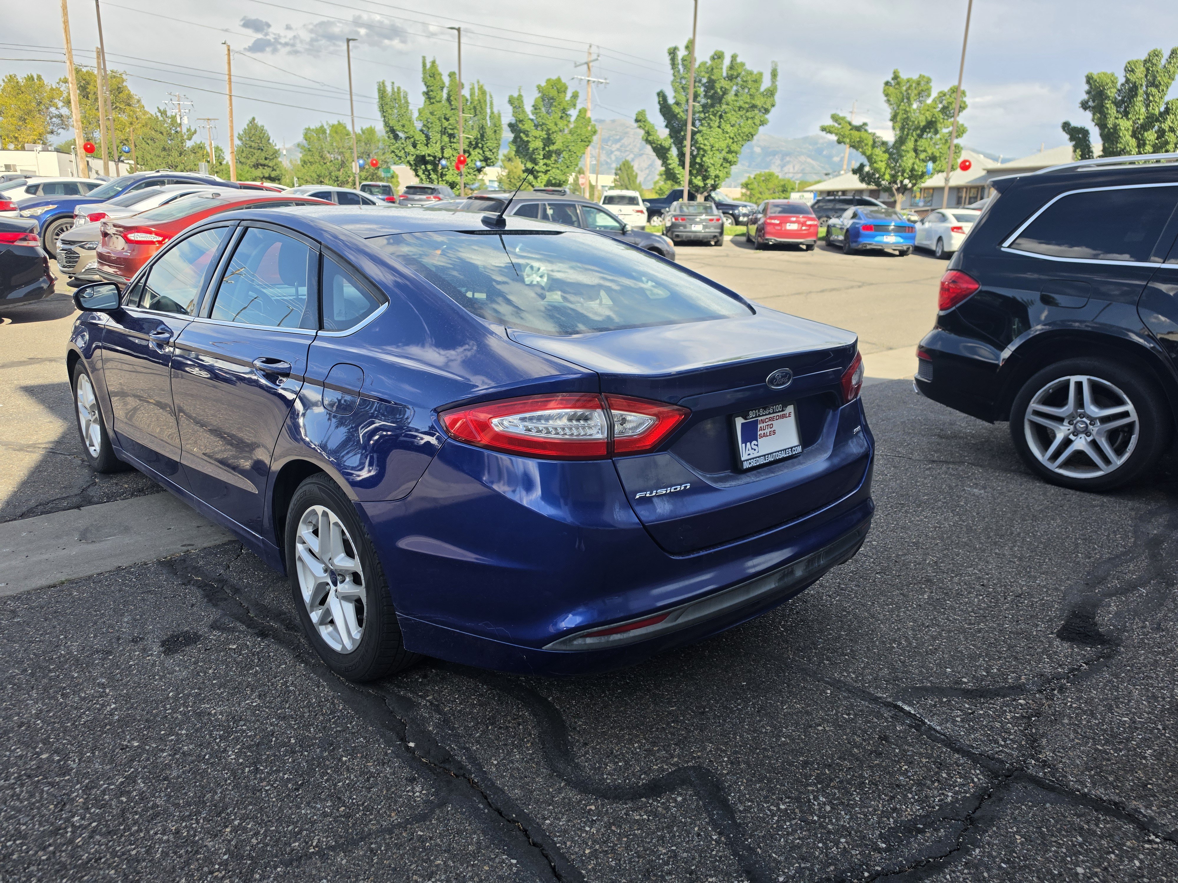 Used 2015 Ford Fusion SE FWD image 5
