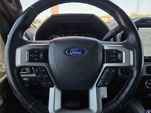 Used 2022 Ford F250 Lariat w/ Lariat Value Package AWD/4WD image 30