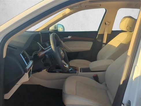 Used 2021 Audi Q5 Premium Plus image 10