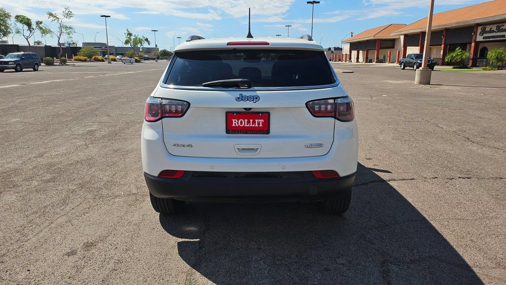 Used 2017 Jeep Compass Latitude w/ Popular Equipment Group AWD/4WD image 10