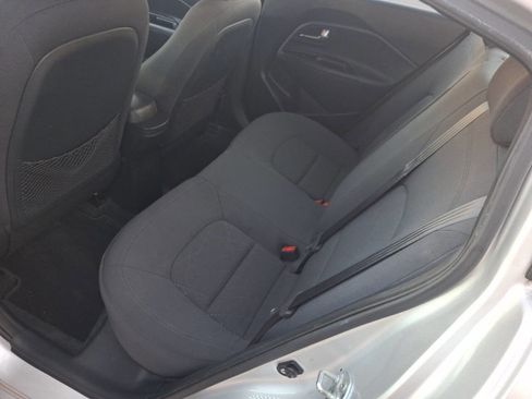 Used 2013 Kia Rio EX w/ Convenience Pkg image 7