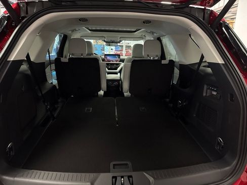 New 2026 Ford Explorer Platinum w/ LUX Leather Package AWD/4WD image 31