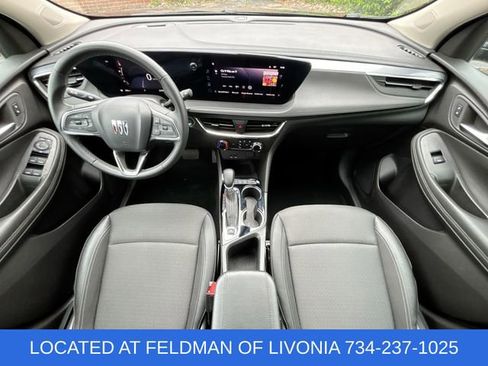 Certified 2025 Buick Encore GX Preferred FWD image 19