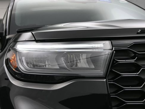 New 2026 Ford Explorer ST-Line w/ ST-Line Street Pack image 13