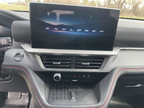 Used 2025 Ford Explorer ST w/ Sun And Sound Package image 10