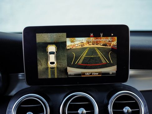 Used 2019 Mercedes-Benz GLC 300 4MATIC Coupe image 32