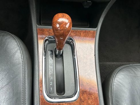 Used 2005 Buick LaCrosse CXS w/ Chrome Appearance Package image 23