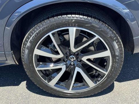 Certified 2024 Volvo XC90 B6 Plus w/ Protection Package Premier AWD/4WD image 7