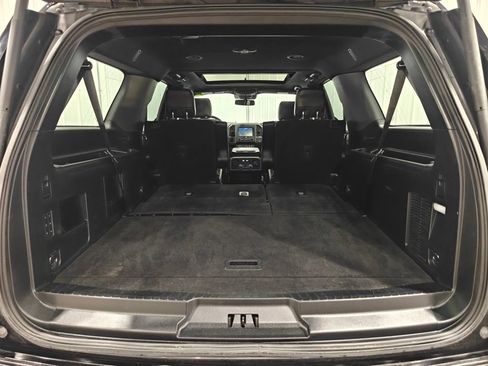 Used 2020 Ford Expedition Max XLT w/ Equipment Group 202A AWD/4WD image 35