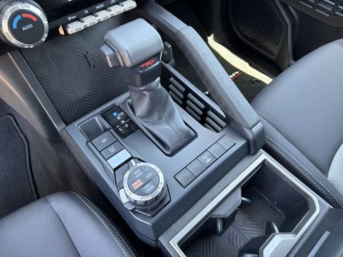 Used 2025 Toyota Tacoma TRD Off-Road AWD/4WD image 27