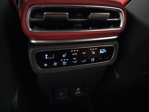 Used 2025 Genesis GV80 3.5T e-SC AWD/4WD image 22