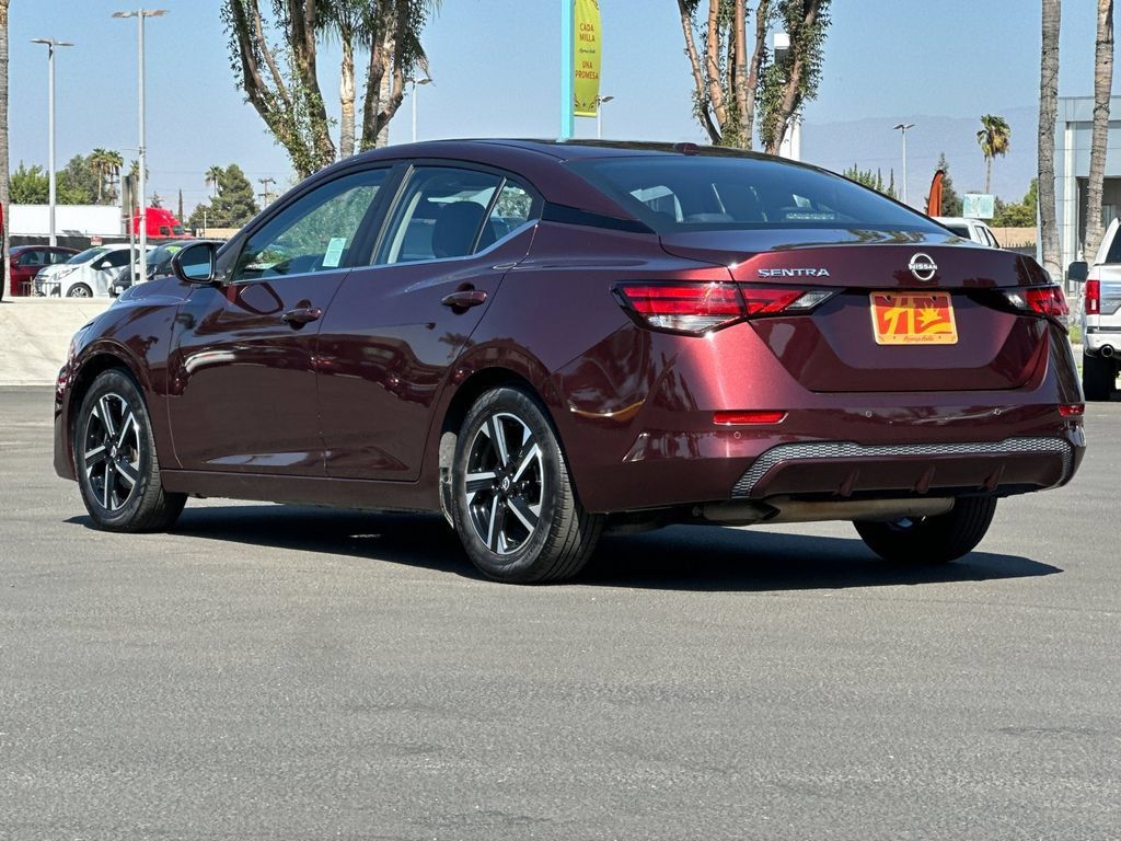 Used 2025 Nissan Sentra SV FWD image 3