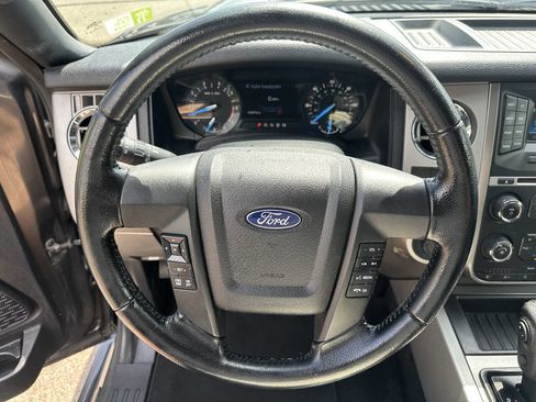 Used 2017 Ford Expedition EL XLT image 14